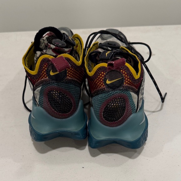 Nike RARE Multicolor Athletic Trail Sneakers - Teal, Yellow & Burgundy